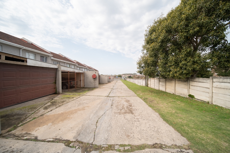 3 Bedroom Property for Sale in Amalinda Eastern Cape